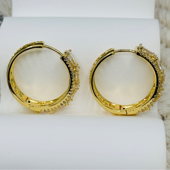 Diamond Hoop Earrings 14k laminated gold - Picture 3 of 8